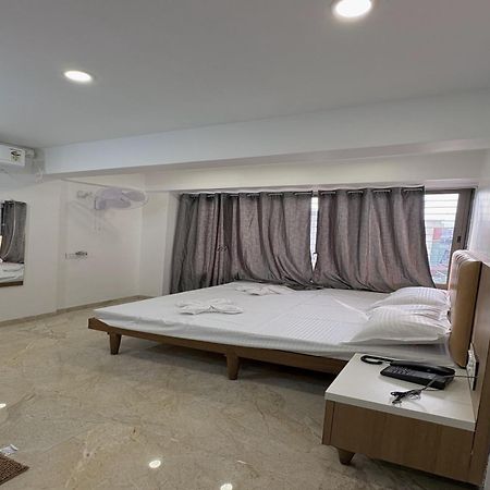 Hotel Ruchi Executive Satara Luaran gambar